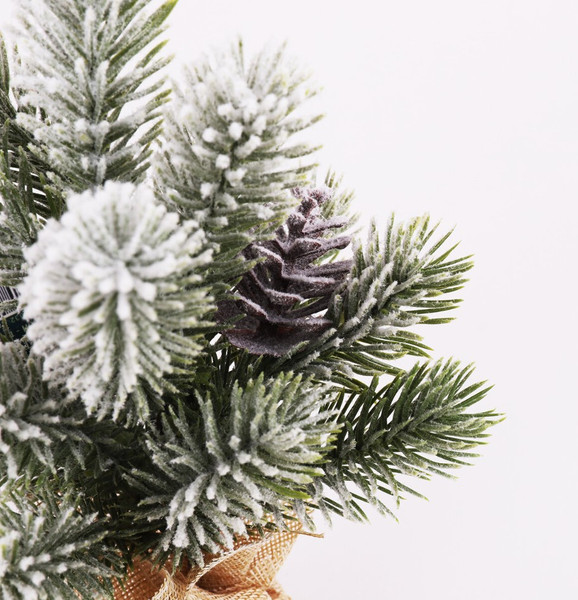 Изображение товара Елка декоративная Золотая сказка Заснеженная с шишками / 592010