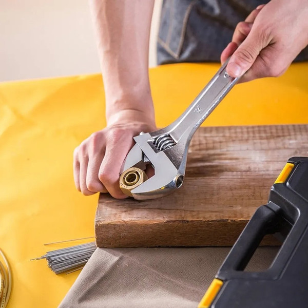 Изображение товара Гаечный ключ Deli EDL012A (серебристый)