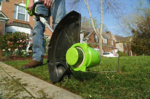 Изображение товара Триммер аккумуляторный Greenworks 40В / 1301507 (без акб и зу)