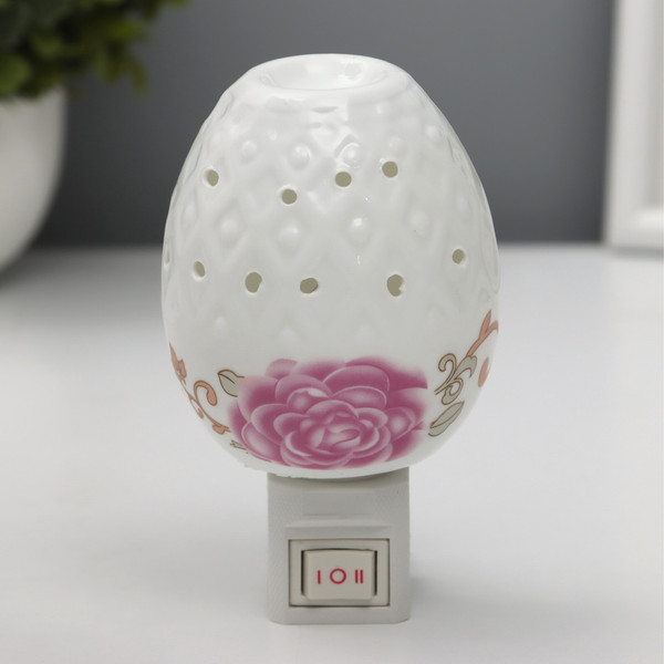 Изображение товара Ночник Risalux Красная роза / 10553434 (белый)