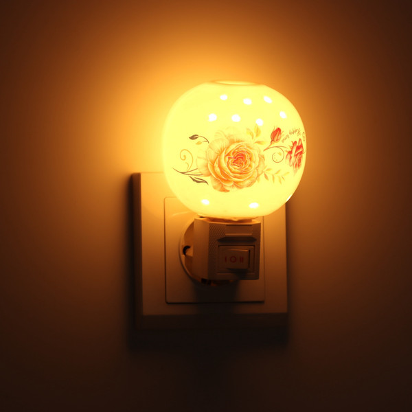 Изображение товара Ночник Risalux Розочка / 10553435 (белый)
