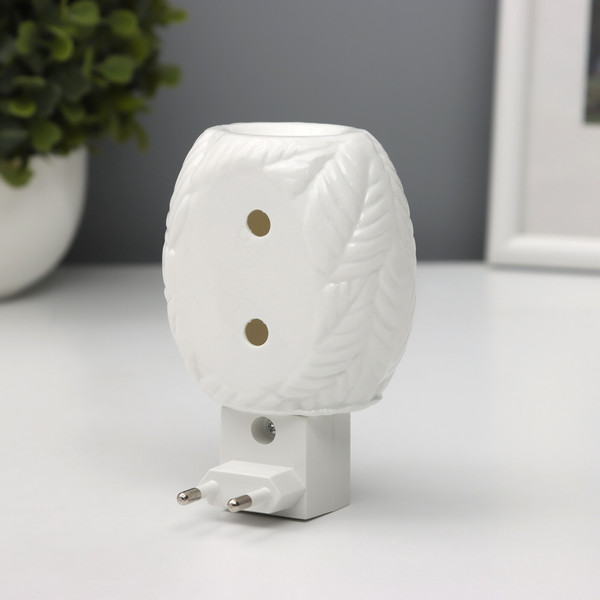 Изображение товара Ночник Risalux Листья / 10553443 (белый)