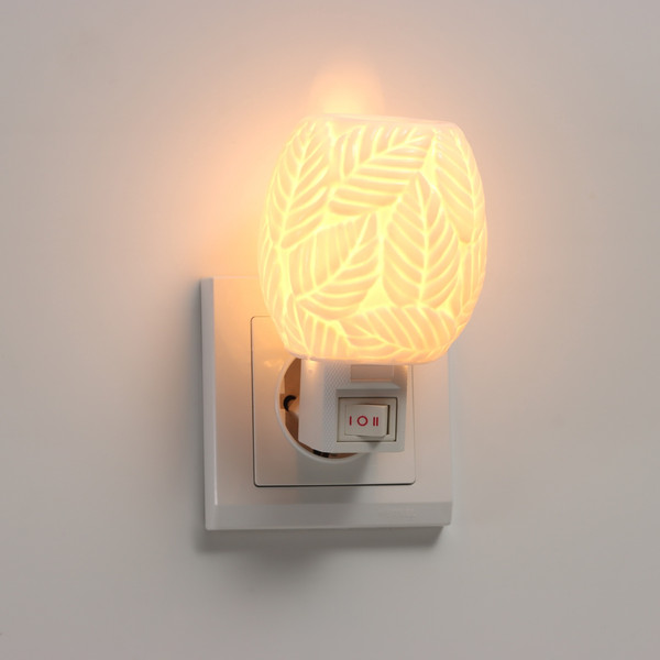 Изображение товара Ночник Risalux Листья / 10553443 (белый)