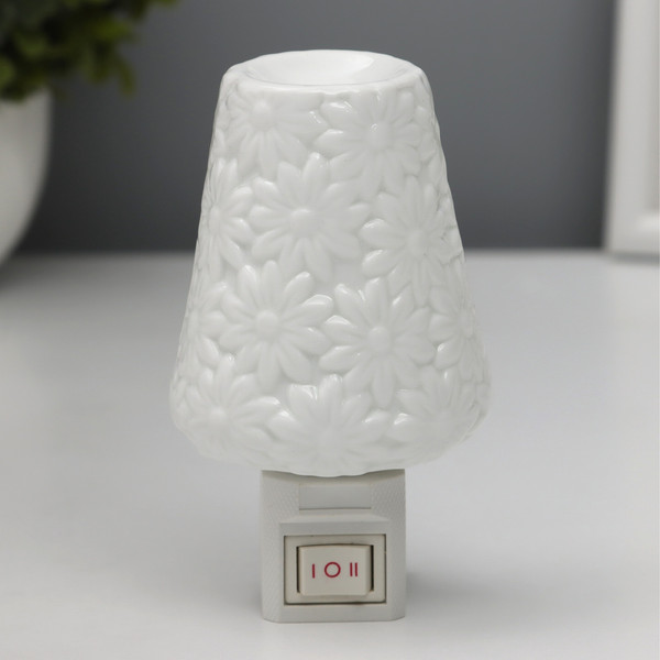 Изображение товара Ночник Risalux Цветы / 10553444 (белый)