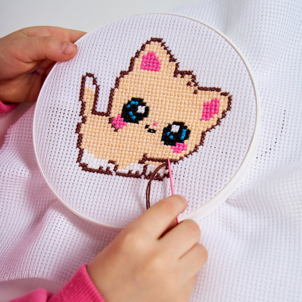 Изображение товара Набор для творчества Десятое королевство Вышивка Кисонька / 05367