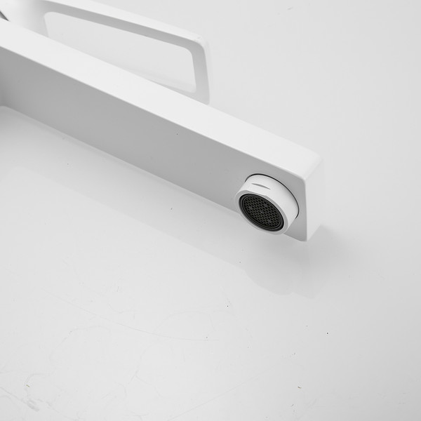 Изображение товара Смеситель Shevanik S6811C (белый)