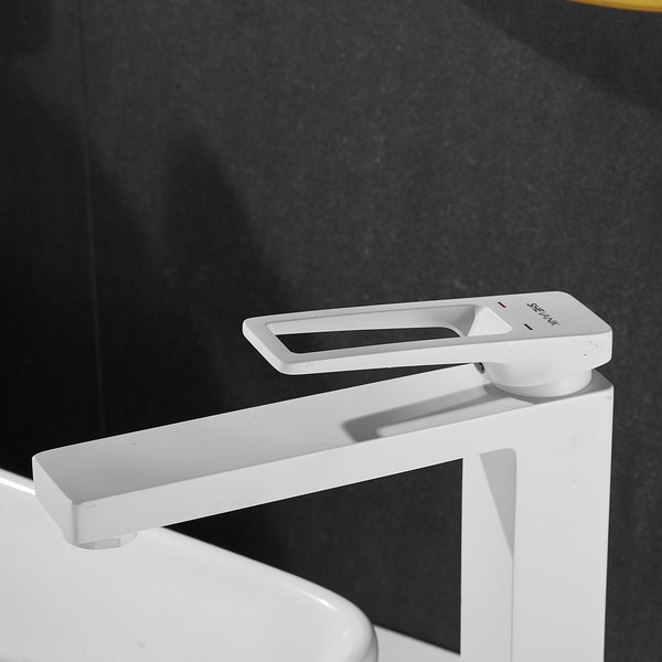 Изображение товара Смеситель Shevanik S6811C (белый)