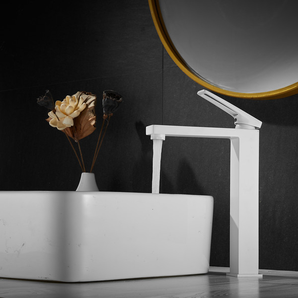 Изображение товара Смеситель Shevanik S6811C (белый)