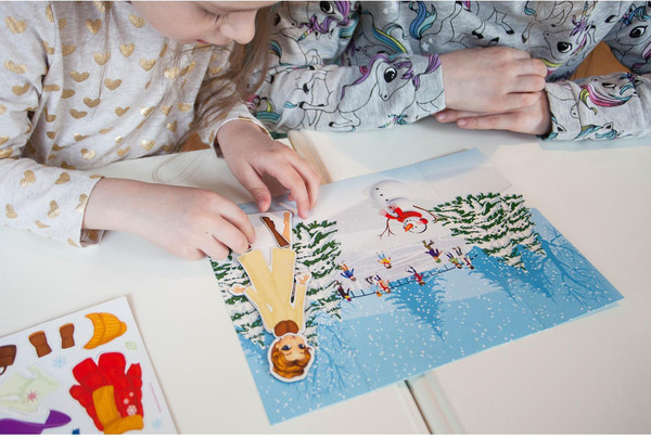 Изображение товара Развивающий игровой набор Happy Valley Магнитный. Одень куклу. Времена года / 2738646