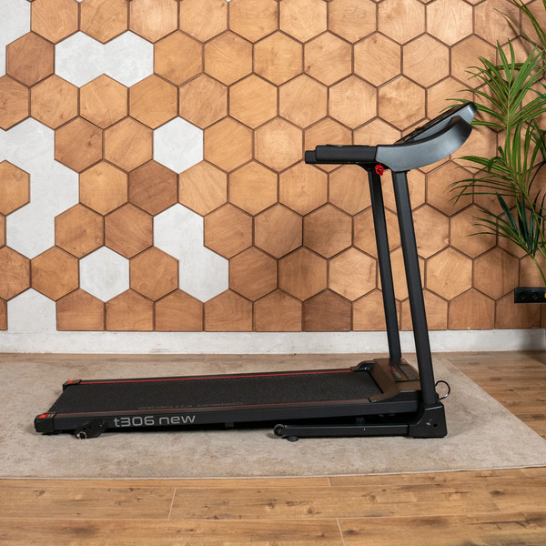 Изображение товара Электрическая беговая дорожка Carbon Fitness T306 NEW