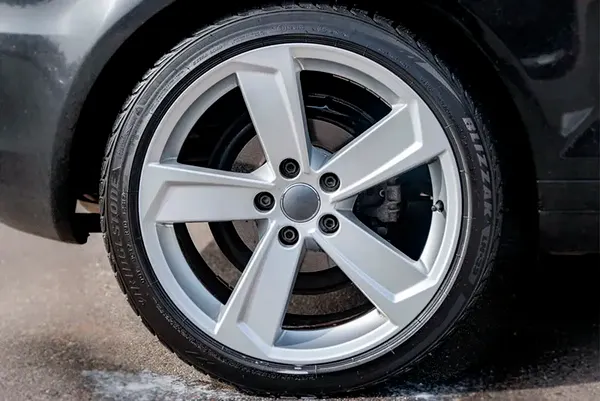 Изображение товара Очиститель бампера и шин Forch P323 / 61001681 (500мл)