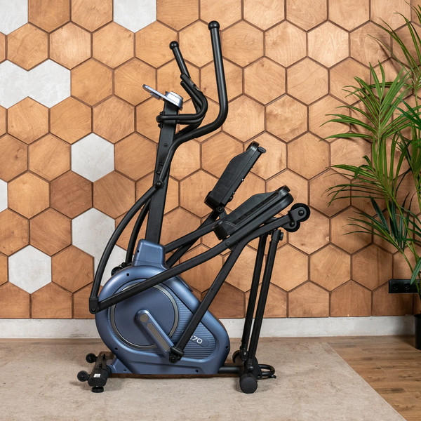 Изображение товара Эллиптический тренажер Carbon Fitness E70