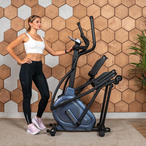 Изображение товара Эллиптический тренажер Carbon Fitness E70