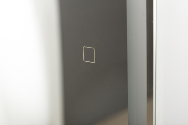 Изображение товара Шкаф с зеркалом для ванной BelBagno SPC-GRT-600/800-1A-LED-TCH