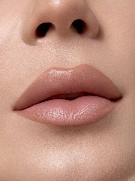 Изображение товара Карандаш для губ PROMAKEUP Lip contour Ультрастойкий тон 03 бежево-коричневый