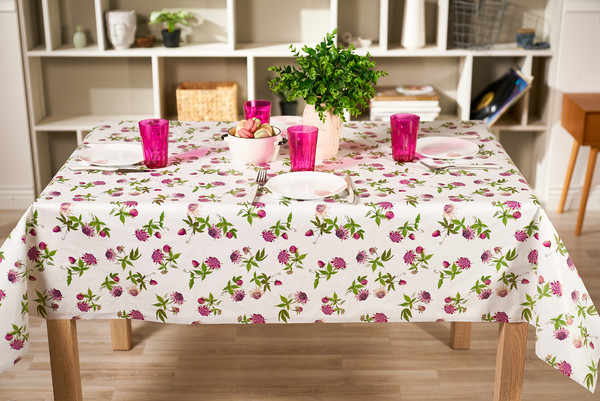 Изображение товара Скатерть Stolima Декор-шанс 5013 Ягоды-цветочки (180x130)