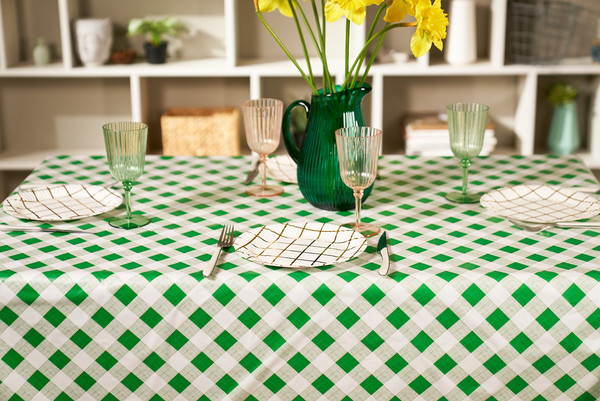 Изображение товара Скатерть Stolima Декор-шанс 5015 Пикник (160x130, зеленый)