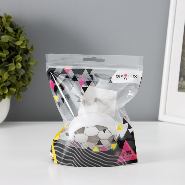 Изображение товара Ночник Risalux Футбольный мяч 10189383 (белый/черный)