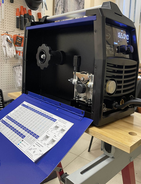 Изображение товара Полуавтомат сварочный AURORA Speedway 205 (38779)