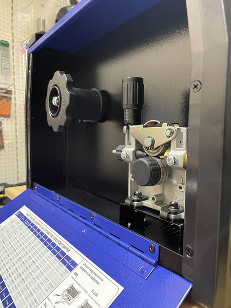 Изображение товара Полуавтомат сварочный AURORA Speedway 205 (38779)