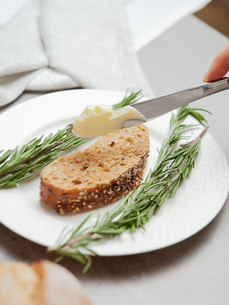 Изображение товара Тарелка закусочная (десертная) HomeQueen Белый Лотос 77088