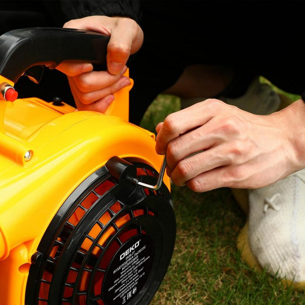 Изображение товара Воздуходувка бензиновая Deko DKBL27 / 083-2003