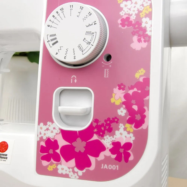 Изображение товара Швейная машина Brother JA001