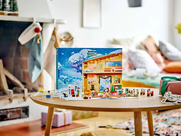 Изображение товара Конструктор Lego Friends Новогодний календарь 42637
