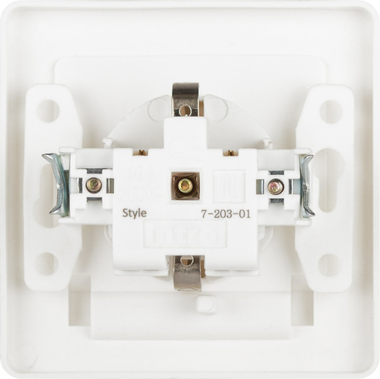 Изображение товара Розетка INTRO Style 7-203-01 / Б0060639 (белый)