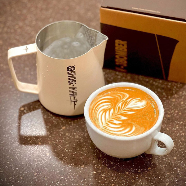 Изображение товара Молочник MHW-3BOMBER 5.0 P5020W (500мл, светло-белый)