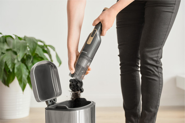 Изображение товара Портативный пылесос Sencor SVC 308BK