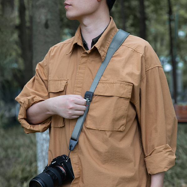 Изображение товара Ремень плечевой для камеры Pgytech Camera Shoulder Strap P-CB-122 (Rock Grey)