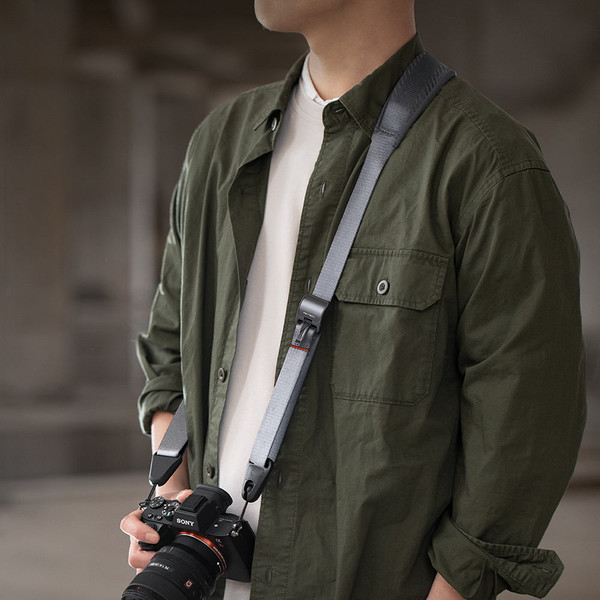 Изображение товара Ремень плечевой для камеры Pgytech Camera Shoulder Strap P-CB-122 (Rock Grey)