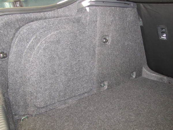 Изображение товара Корпус для сабвуфера Драйв Stels Skoda Oktavia А7 лифтбек 12" (с крышкой)