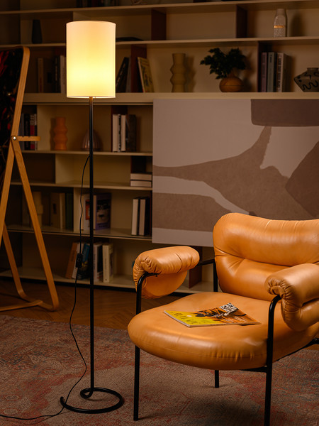 Изображение товара Торшер ArtStyle HT-167BW (черный/белый)