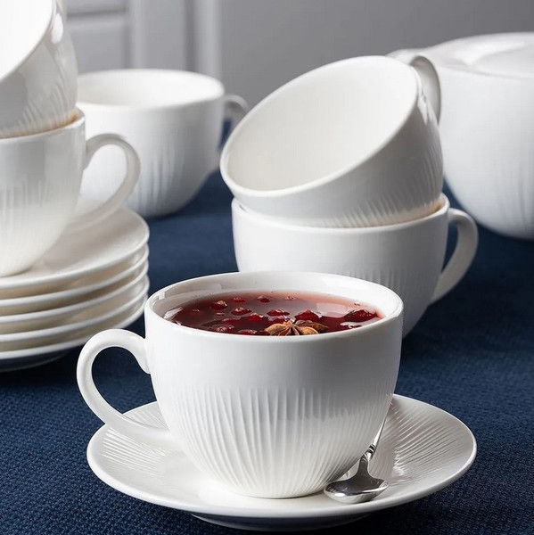 Изображение товара Чашка с блюдцем Tudor England TUC4067-1