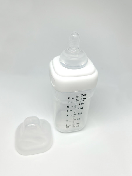 Изображение товара Бутылочка для кормления Be Baby Антиколиковая / R-02B/240 (240мл, белый)