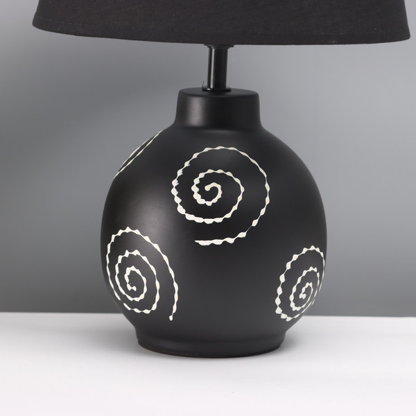 Изображение товара Прикроватная лампа Risalux Луиза 10689382 (черный/белый)