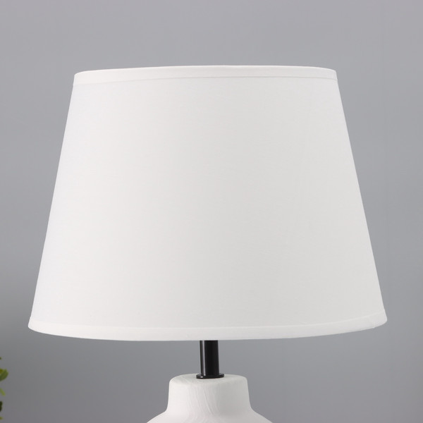 Изображение товара Прикроватная лампа Risalux Луиза 10689384 (белый)