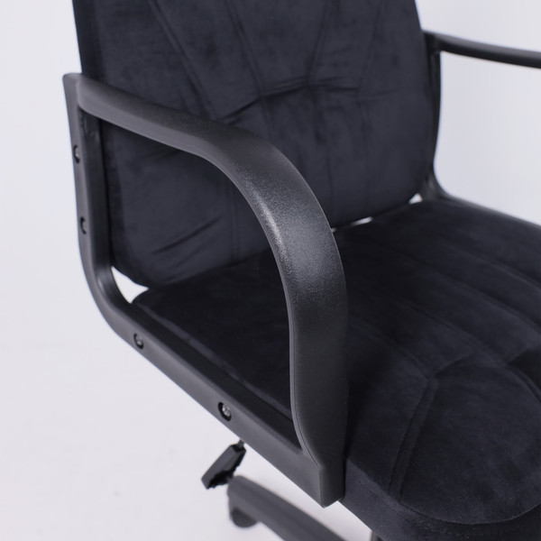 Изображение товара Кресло офисное AksHome Менеджер 01 (Seven 035/велюр черный)