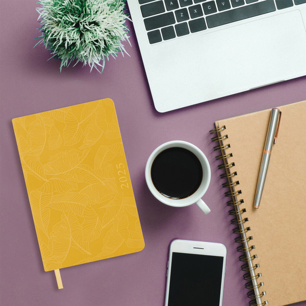 Изображение товара Ежедневник Brauberg Foliage 2025 / 115853 (желтый)