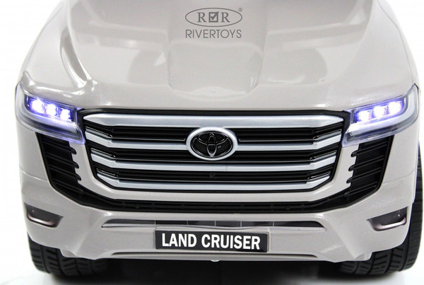 Изображение товара Детский автомобиль RiverToys Toyota Land Cruiser 300 / Z002ZZ-A (серый)
