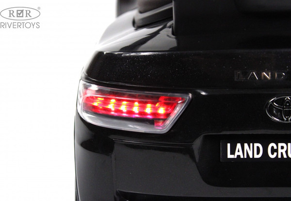 Изображение товара Детский автомобиль RiverToys Toyota Land Cruiser 300 / Z002ZZ-A (черный)