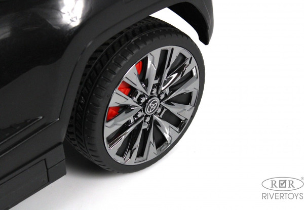 Изображение товара Детский автомобиль RiverToys Toyota Land Cruiser 300 / Z002ZZ-A (черный)