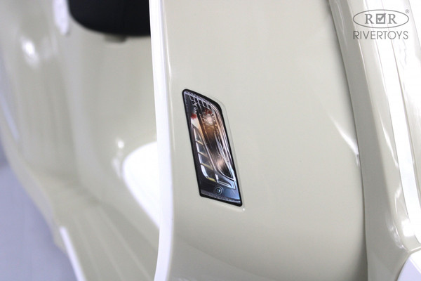 Изображение товара Детский мотоцикл RiverToys A111AA (бежевый)