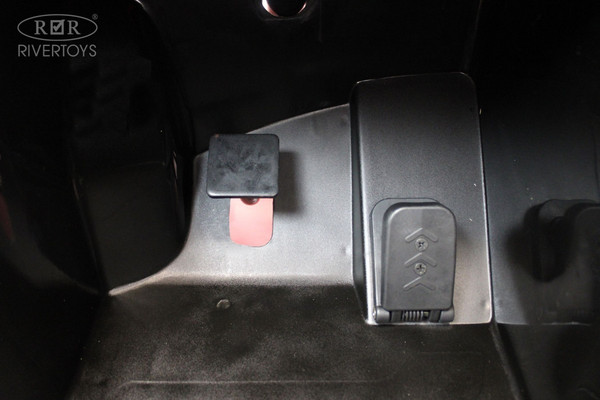 Изображение товара Детский автомобиль RiverToys T911TT (розовый)