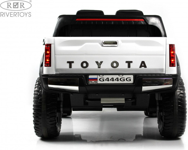 Изображение товара Детский автомобиль RiverToys G444GG (белый)