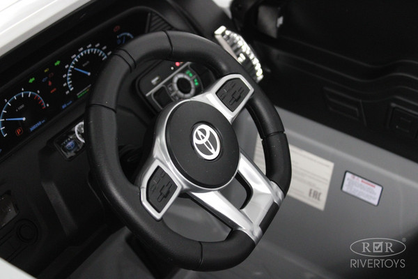 Изображение товара Детский автомобиль RiverToys G444GG (серый)