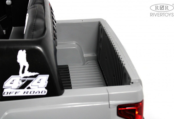 Изображение товара Детский автомобиль RiverToys G444GG (серый)