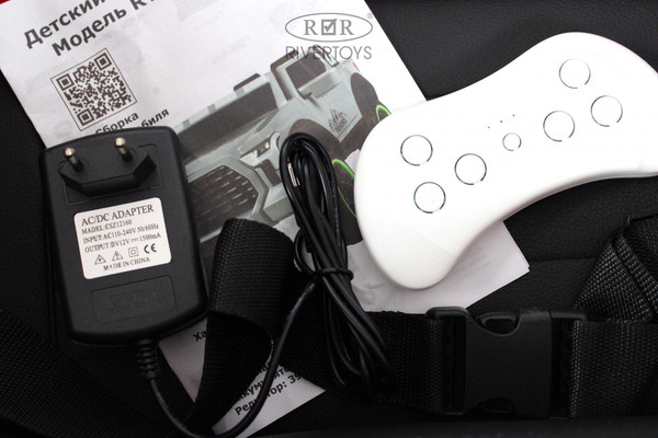 Изображение товара Детский автомобиль RiverToys G444GG (серый)